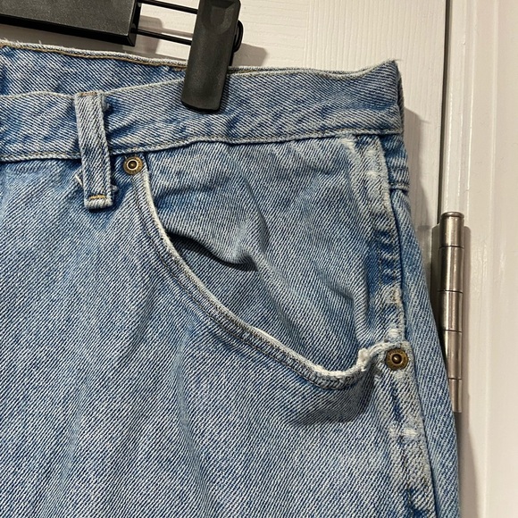 Wrangler Men’s Light Wash Distressed Cotton Denim Jeans Size 36x30 - Picture 3 of 12